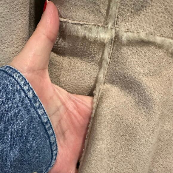 Y2K Guess Cream Genuine Suede Coat Faux Fur Lined Collar 90s Minimalist Small - Picture 10 of 13